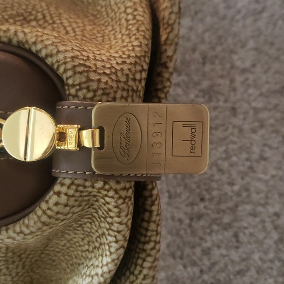 Borboneese Redwall Large Pouch Vintage EUC - Picture 2 of 7